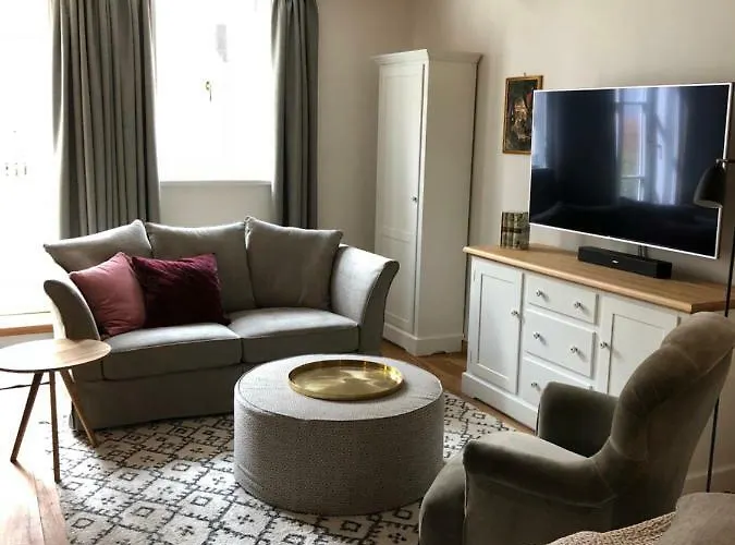 Grimm's Living アパート