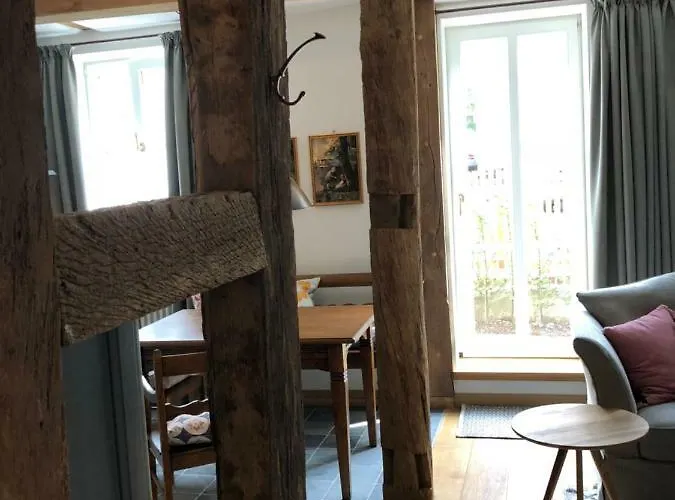 Grimm's Living 公寓 *